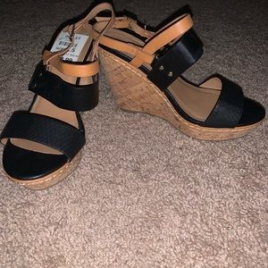 Black and Tan wedge